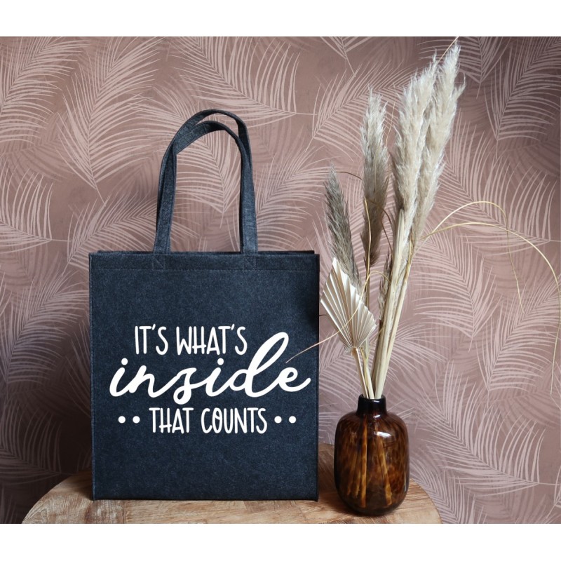 Vilten tas: It's whats inside, that counts