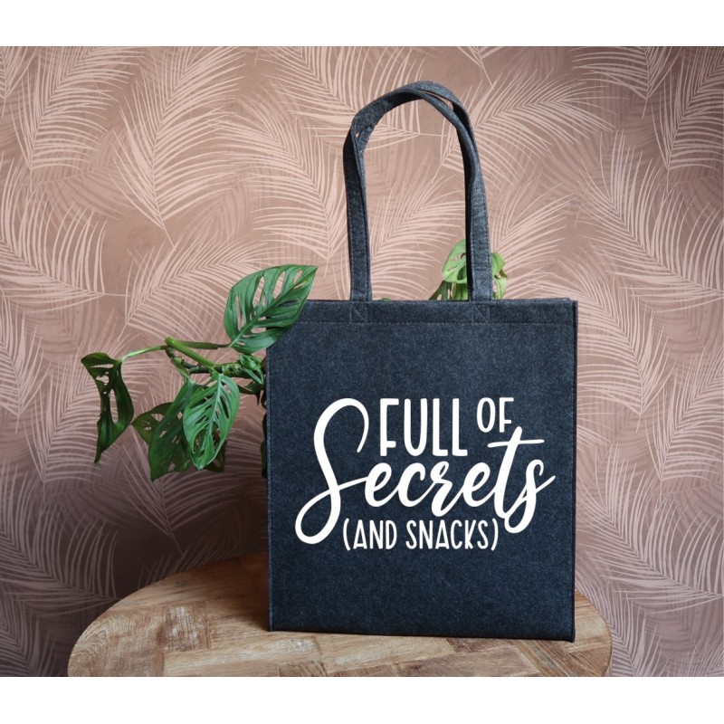 Felt bag: Full of secrets (and snacks)