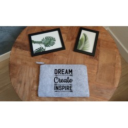 Etui: Dream, create, inspire