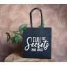 Felt bag: Full of secrets (and wine)